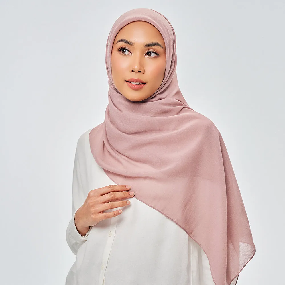 Suri in Dusty Pink